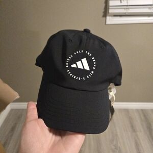 NWT ADIDAS WOMEN'S CRISSCROSS HAT